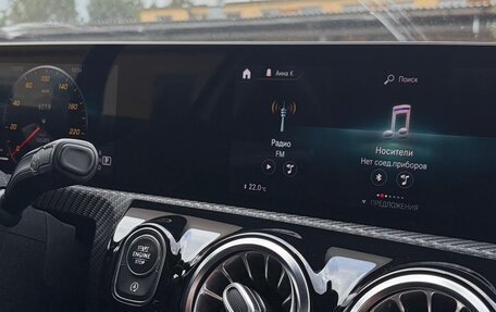 Mercedes-Benz A-Класс, 2018 год, 1 950 000 рублей, 13 фотография