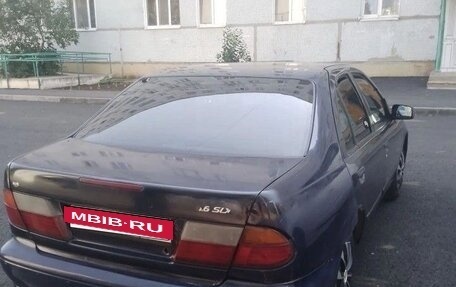 Nissan Almera, 1997 год, 60 000 рублей, 2 фотография