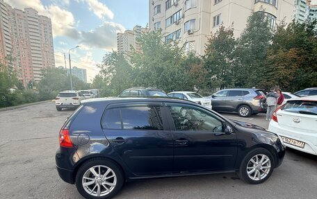 Volkswagen Golf V, 2004 год, 720 000 рублей, 3 фотография