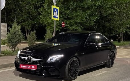 Mercedes-Benz E-Класс AMG, 2019 год, 4 700 000 рублей, 18 фотография