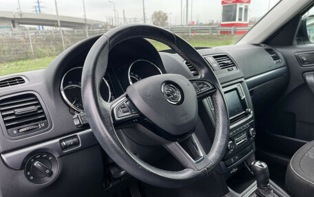 Skoda Yeti I рестайлинг, 2017 год, 1 547 000 рублей, 13 фотография