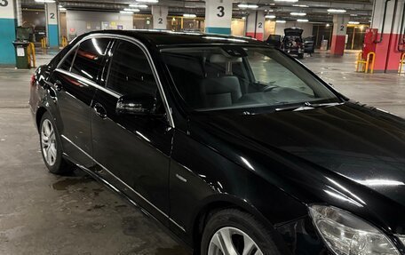 Mercedes-Benz E-Класс, 2010 год, 1 200 000 рублей, 3 фотография