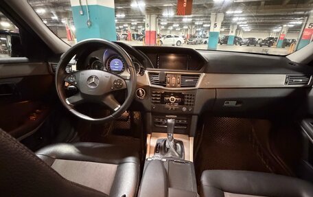 Mercedes-Benz E-Класс, 2010 год, 1 200 000 рублей, 14 фотография