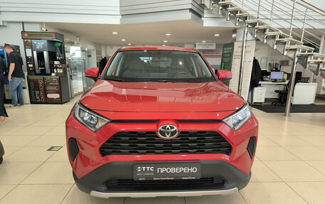 Toyota RAV4, 2021 год, 2 650 000 рублей, 6 фотография