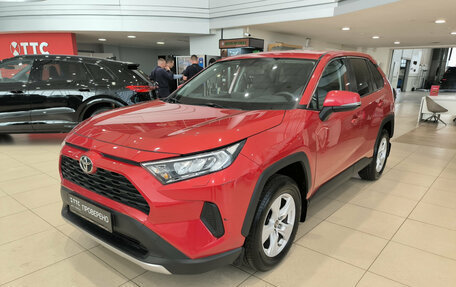 Toyota RAV4, 2021 год, 2 650 000 рублей, 5 фотография