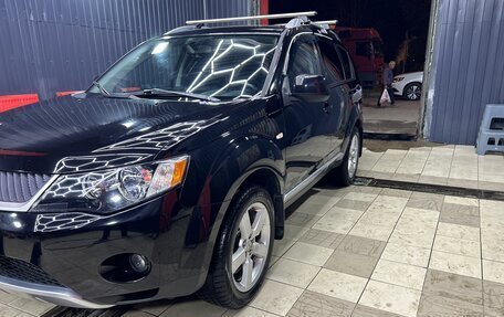 Mitsubishi Outlander III рестайлинг 3, 2008 год, 1 050 000 рублей, 2 фотография