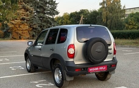 Chevrolet Niva I рестайлинг, 2013 год, 550 000 рублей, 3 фотография