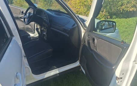 Chevrolet Niva I рестайлинг, 2015 год, 660 000 рублей, 5 фотография