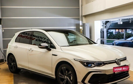 Volkswagen Golf VIII, 2022 год, 2 670 000 рублей, 3 фотография