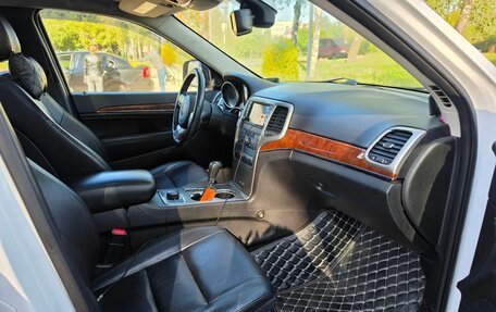Jeep Grand Cherokee, 2012 год, 900 000 рублей, 6 фотография