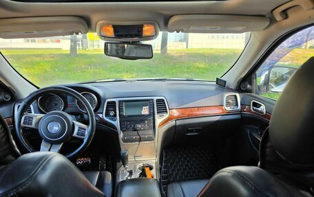 Jeep Grand Cherokee, 2012 год, 900 000 рублей, 9 фотография