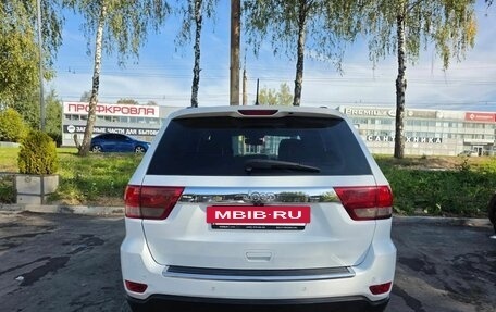 Jeep Grand Cherokee, 2012 год, 900 000 рублей, 2 фотография