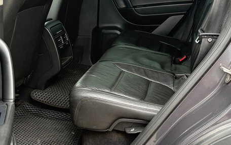 Volkswagen Touareg III, 2011 год, 1 750 000 рублей, 9 фотография