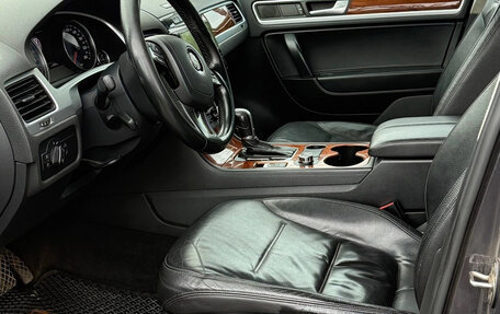 Volkswagen Touareg III, 2011 год, 1 750 000 рублей, 6 фотография