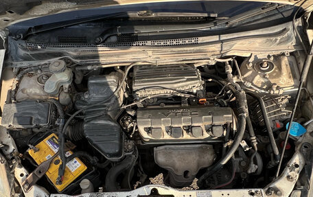 Honda Stream I рестайлинг, 2002 год, 455 000 рублей, 14 фотография