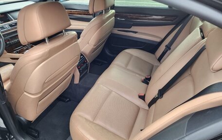 BMW 7 серия, 2015 год, 2 690 000 рублей, 13 фотография
