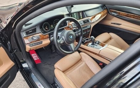 BMW 7 серия, 2015 год, 2 690 000 рублей, 17 фотография