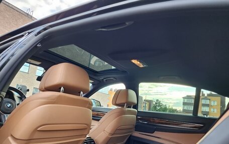 BMW 7 серия, 2015 год, 2 690 000 рублей, 29 фотография