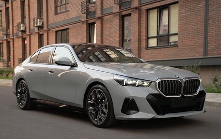 BMW 5 серия, 2024 год, 7 150 000 рублей, 1 фотография