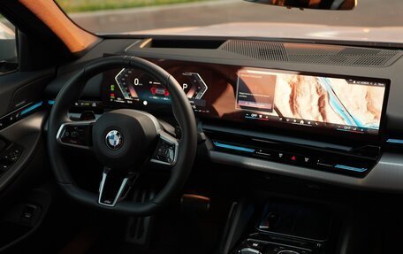 BMW 5 серия, 2024 год, 7 150 000 рублей, 30 фотография
