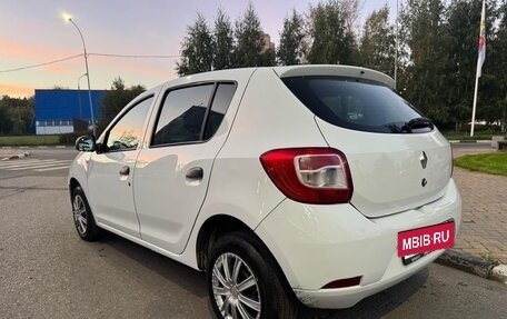 Renault Sandero II рестайлинг, 2018 год, 600 000 рублей, 3 фотография