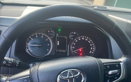 Toyota Land Cruiser Prado 150 рестайлинг 2, 2019 год, 6 000 000 рублей, 8 фотография