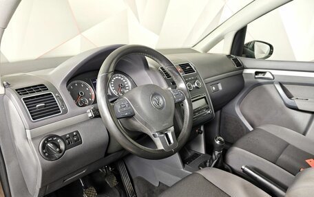 Volkswagen Touran III, 2012 год, 1 099 000 рублей, 18 фотография