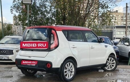 KIA Soul II рестайлинг, 2018 год, 1 109 000 рублей, 4 фотография