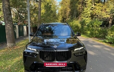 BMW X7, 2022 год, 13 500 000 рублей, 2 фотография