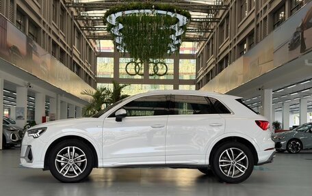 Audi Q3, 2023 год, 2 677 700 рублей, 5 фотография