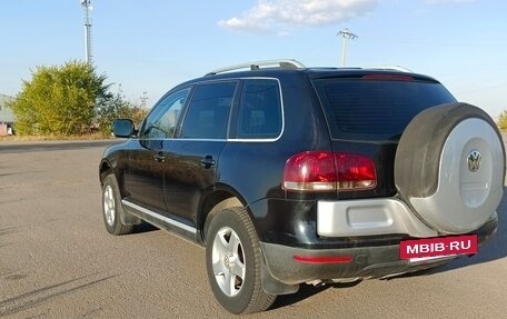 Volkswagen Touareg III, 2005 год, 545 000 рублей, 3 фотография