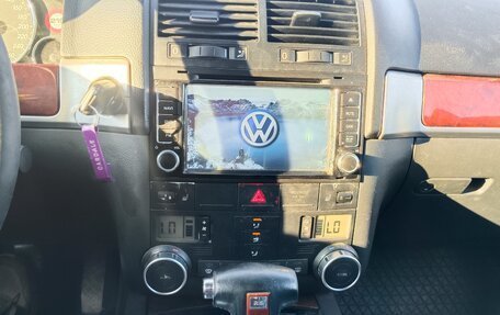 Volkswagen Touareg III, 2005 год, 545 000 рублей, 11 фотография