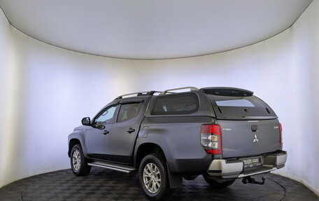 Mitsubishi L200 IV рестайлинг, 2019 год, 2 850 000 рублей, 7 фотография