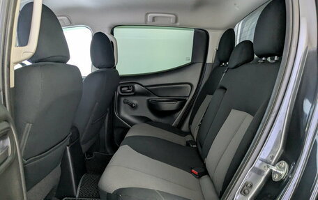 Mitsubishi L200 IV рестайлинг, 2019 год, 2 850 000 рублей, 10 фотография