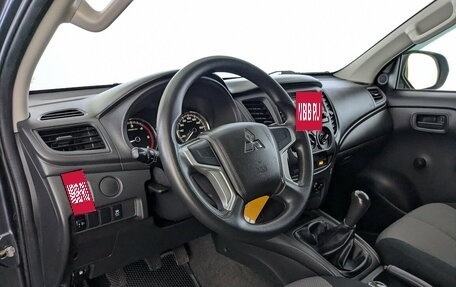 Mitsubishi L200 IV рестайлинг, 2019 год, 2 850 000 рублей, 16 фотография