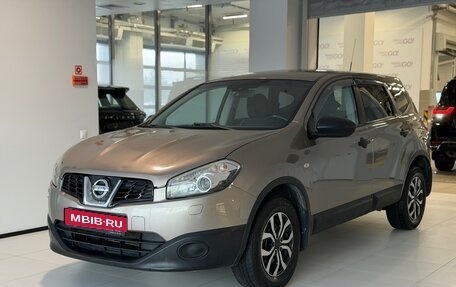 Nissan Qashqai+2 I, 2012 год, 639 000 рублей, 1 фотография