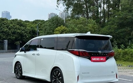 Toyota Alphard, 2024 год, 20 770 700 рублей, 6 фотография