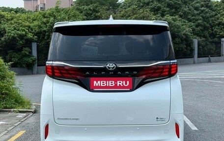 Toyota Alphard, 2024 год, 20 770 700 рублей, 5 фотография