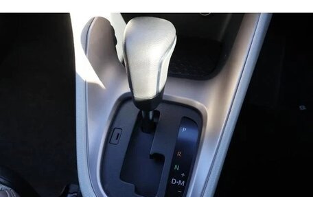 Toyota Yaris, 2022 год, 875 000 рублей, 26 фотография