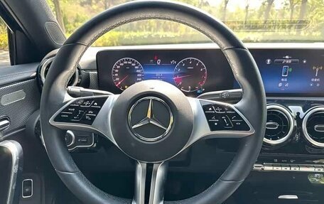 Mercedes-Benz A-Класс, 2023 год, 1 725 000 рублей, 10 фотография