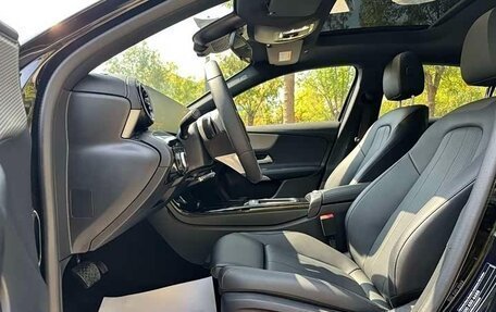 Mercedes-Benz A-Класс, 2023 год, 1 725 000 рублей, 8 фотография