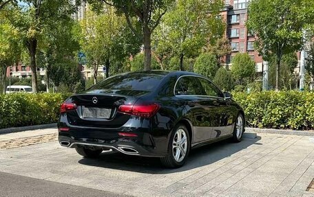 Mercedes-Benz A-Класс, 2023 год, 1 725 000 рублей, 5 фотография