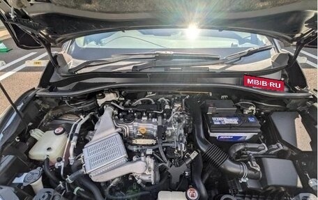Toyota C-HR I рестайлинг, 2021 год, 1 600 000 рублей, 12 фотография