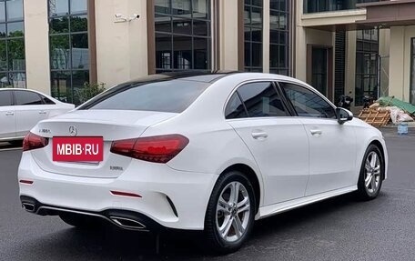 Mercedes-Benz A-Класс, 2023 год, 1 700 000 рублей, 3 фотография