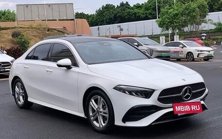 Mercedes-Benz A-Класс, 2023 год, 1 700 000 рублей, 2 фотография