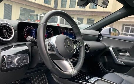 Mercedes-Benz A-Класс, 2023 год, 1 700 000 рублей, 13 фотография