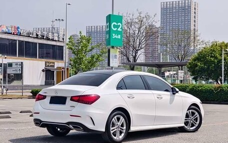 Mercedes-Benz A-Класс, 2023 год, 1 750 000 рублей, 4 фотография