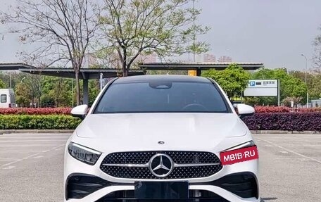Mercedes-Benz A-Класс, 2023 год, 1 750 000 рублей, 2 фотография