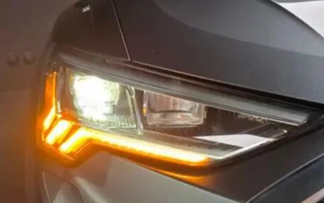 Audi Q3, 2023 год, 2 300 000 рублей, 3 фотография