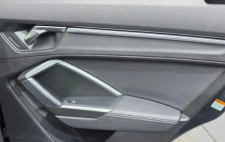 Audi Q3, 2023 год, 2 300 000 рублей, 23 фотография